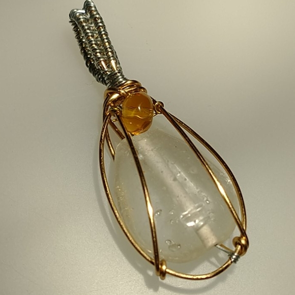 NWT Handcrafted Glass Pendant - Picture 2 of 3